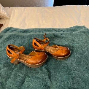 Jafa used  shoes size 37.